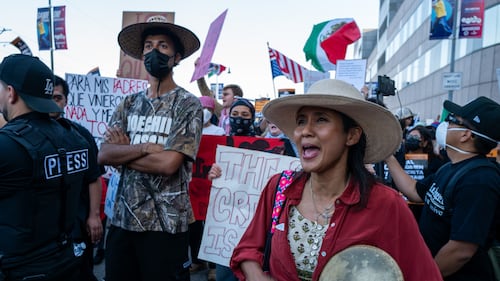 This Week: Fashion Tries to Ignore the News