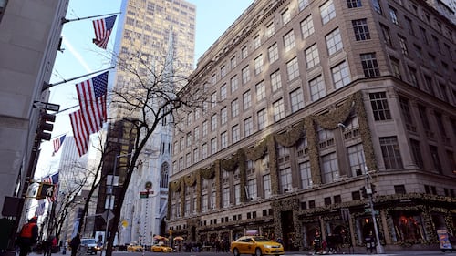 Saks Bond Suffers $1 Billion Loss Before a Single Payment Is Made